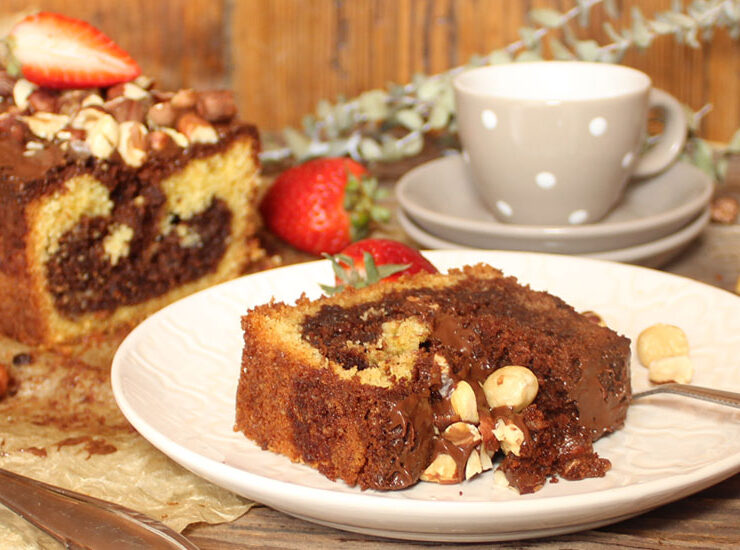 Jednostavan kolač s čokoladnim namazom/Čokolada/Dan po dan/Recepti